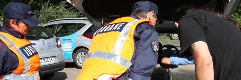 La douane lutte contre le trafic de tabac